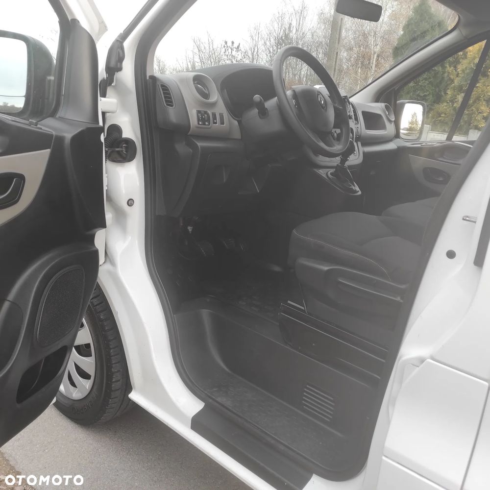Renault Trafic - 10