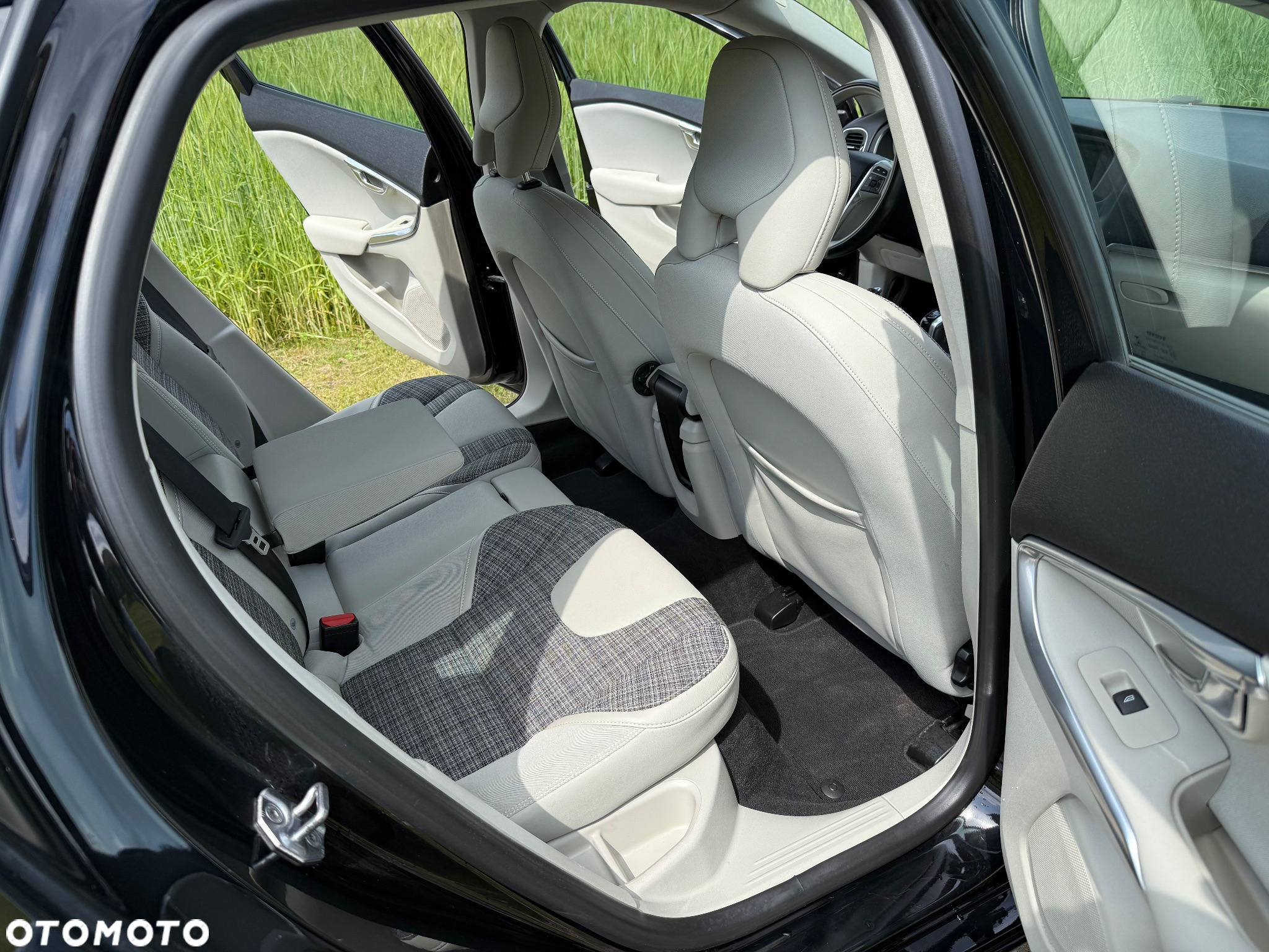 Volvo V40 D2 Momentum - 18