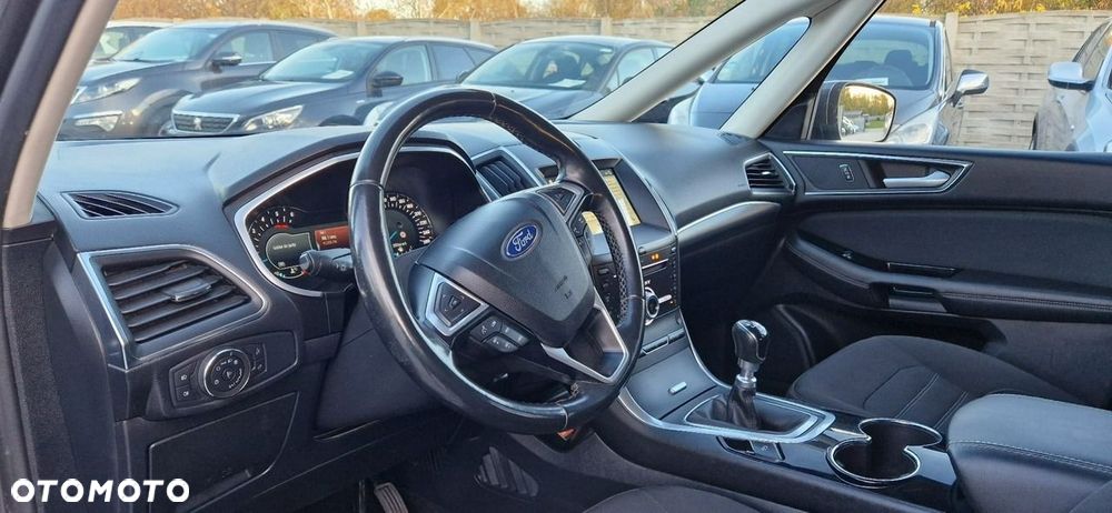 Ford Galaxy - 20