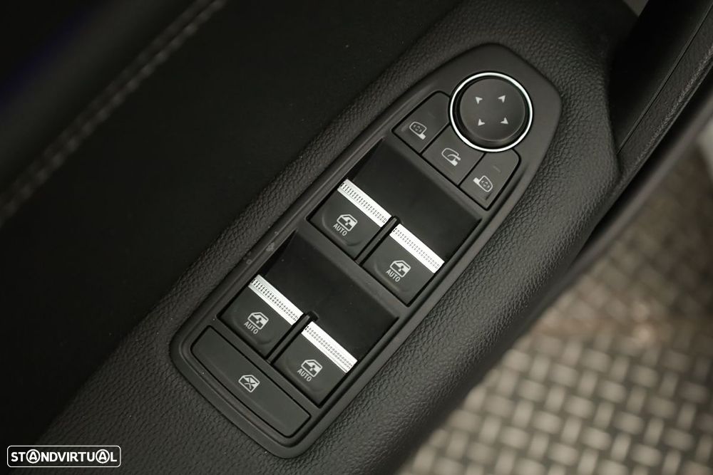 Renault Captur 1.0 TCe Techno Bi-Fuel - 22