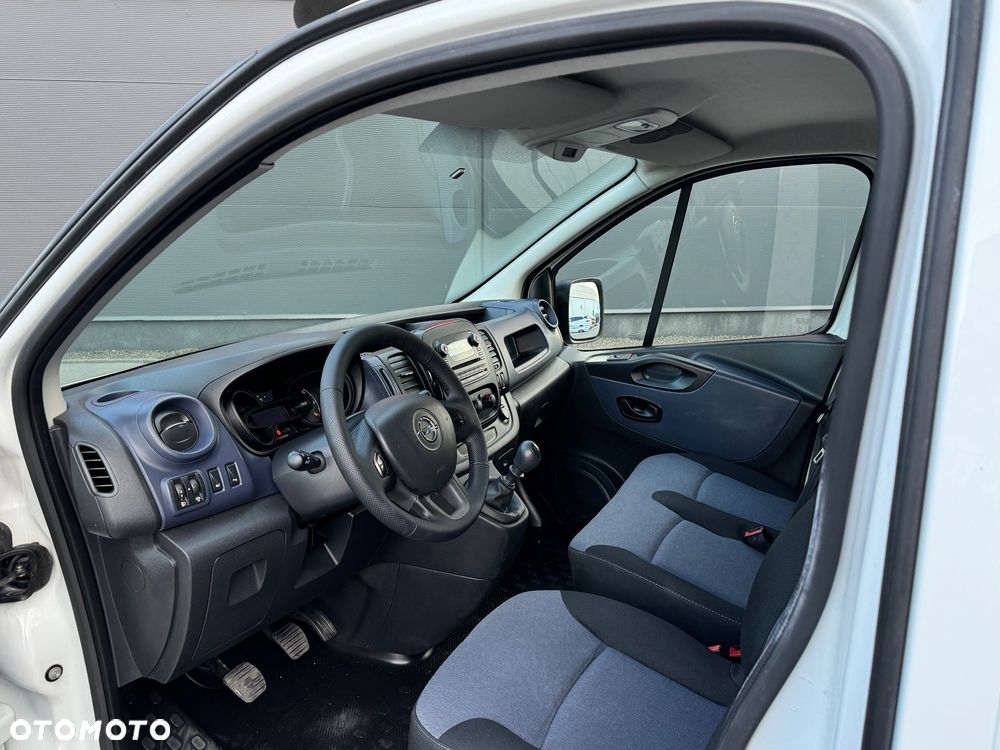 Opel Vivaro Long - 7