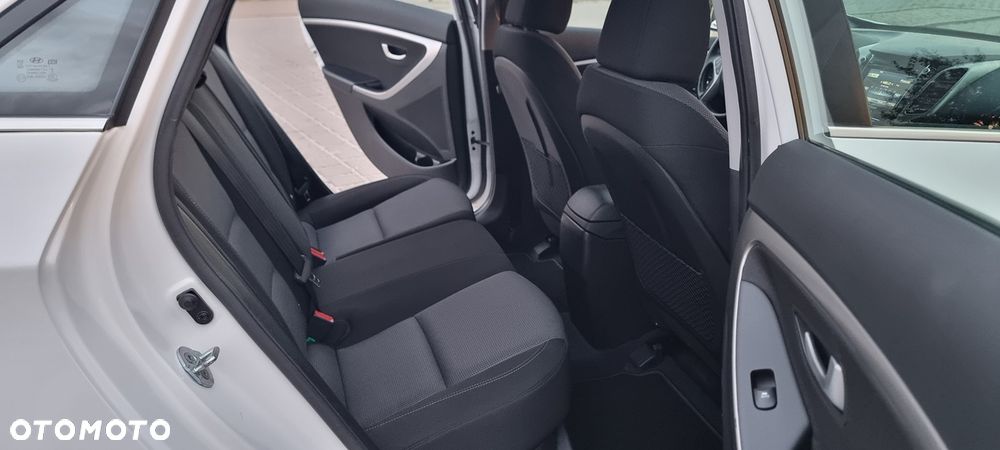 Hyundai i30 blue 1.6 GDI YES Gold - 23