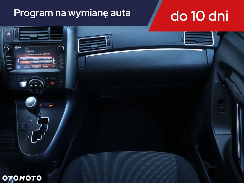 Toyota Verso - 10