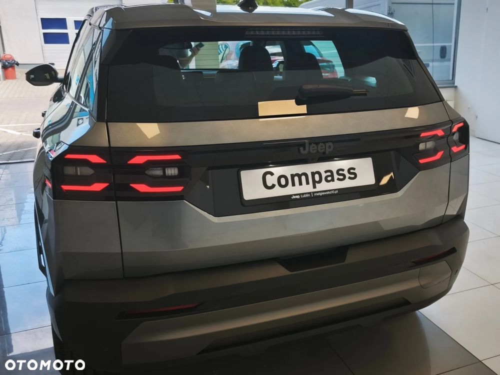 Jeep Compass 1.2 T3 mHEV Altitude FWD DCT - 9