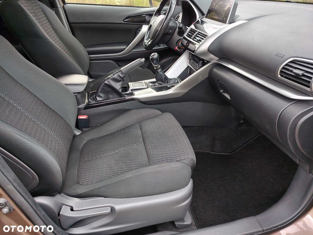Mitsubishi Eclipse Cross - 7
