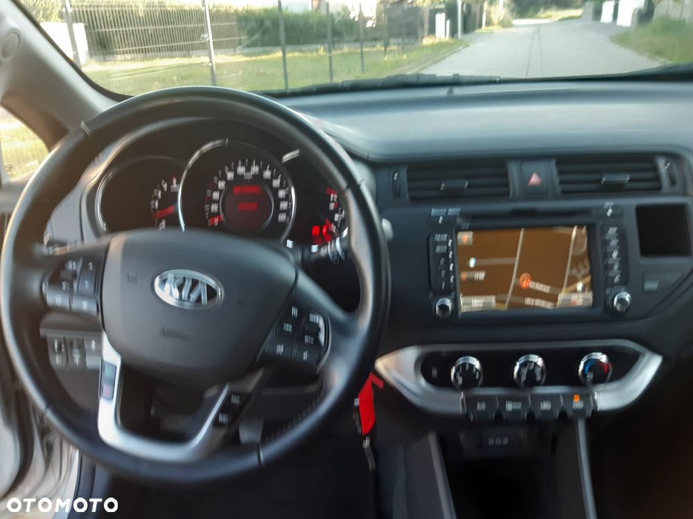 Kia Rio 1.1 CRDI Dream Team Edition - 24