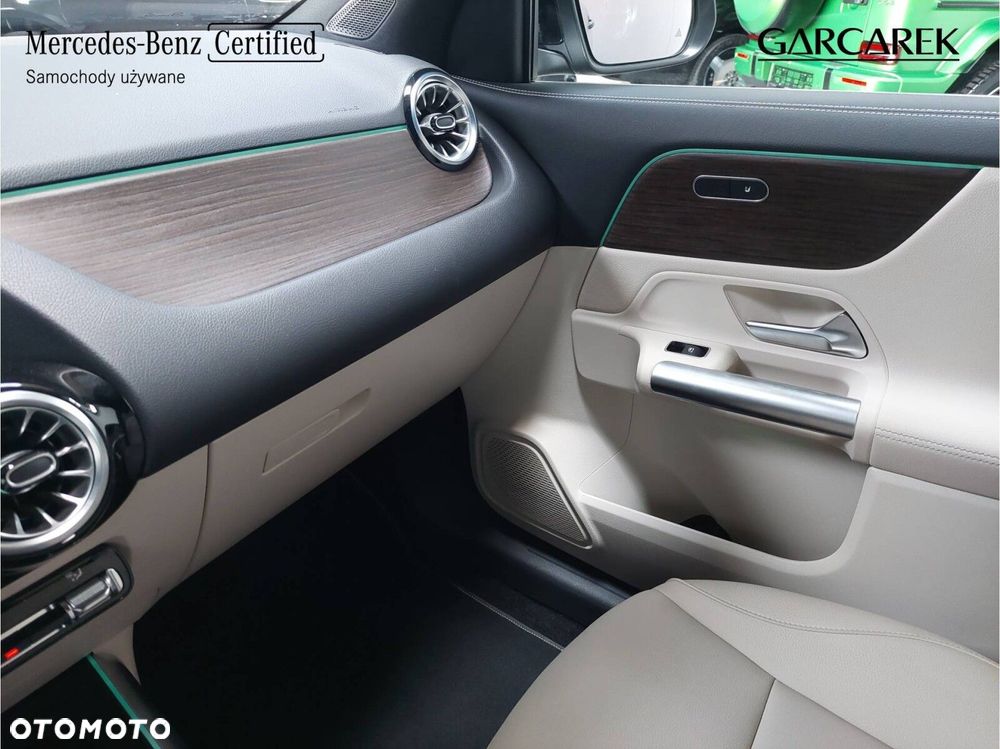 Mercedes-Benz GLA 200 mHEV Progressive 7G-DCT - 27