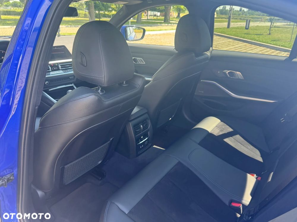BMW Seria 3 M340i xDrive sport - 30