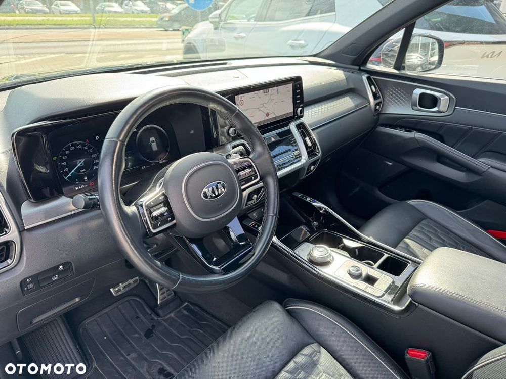 Kia Sorento - 11