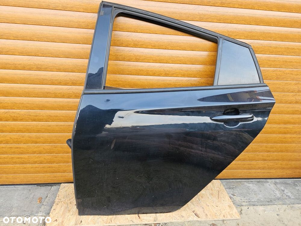 Toyota PRIUS IV 16- drzwi lewe tylne 218 - 2