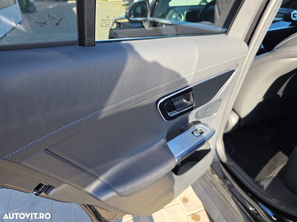 Mercedes-Benz GLC 300 4Matic 9G-TRONIC AMG Line Advanced - 27