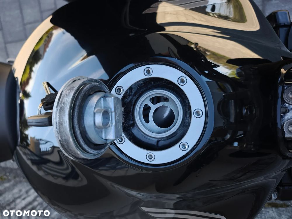Honda Hornet - 24