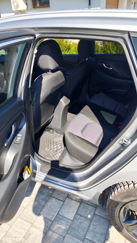 Hyundai i30 1.5 DPI Classic + - 9