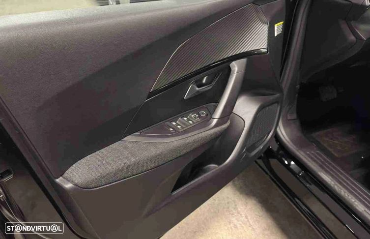 Peugeot e-2008 54 kWh SE Style - 7
