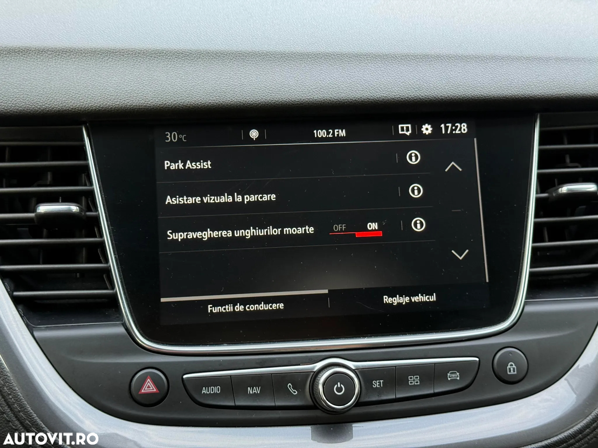 Opel Grandland X 2.0 START/STOP Aut. Ultimate - 21