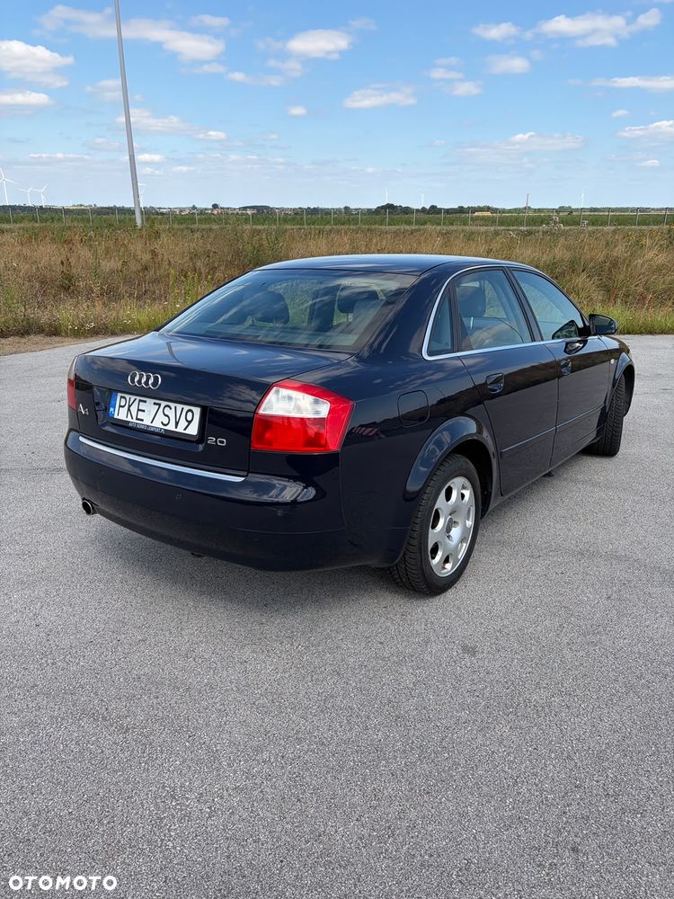 Audi A4 Limousine - 5