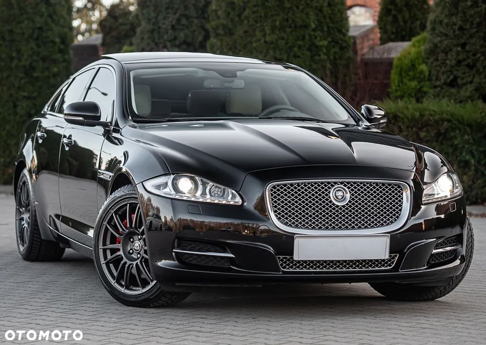 Jaguar XJ - 1
