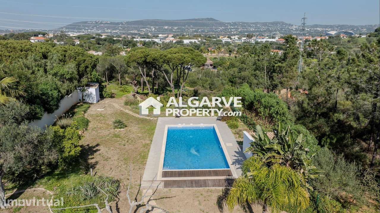 Moradia Isolada 4 quartos a 5 minutos do Golf da Quinta do Lago no Alg - Grande imagem: 3/56