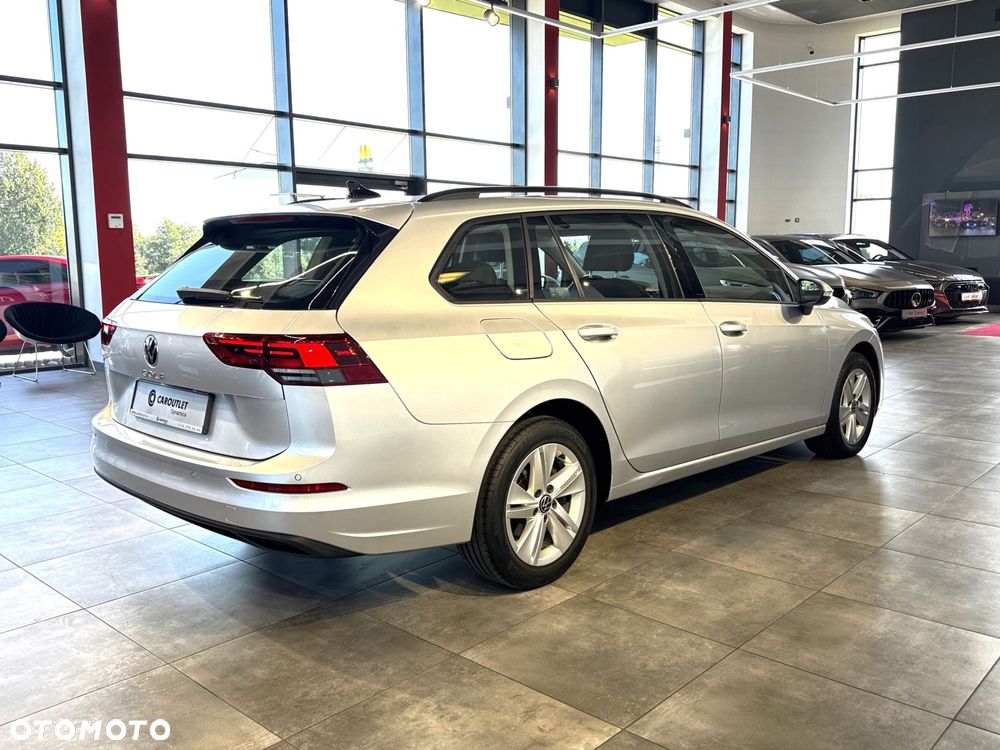 Volkswagen Golf - 10