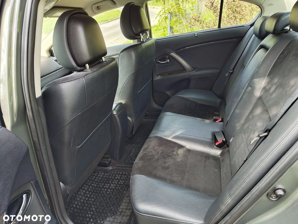 Toyota Avensis - 9