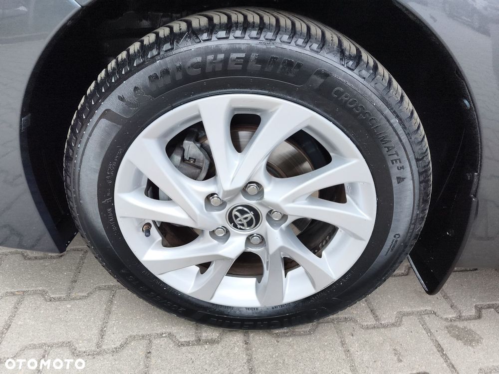 Toyota Corolla 1.6 Classic Plus - 16