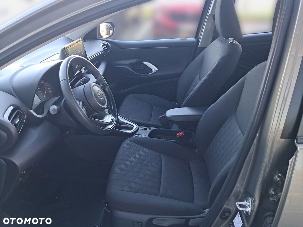 Toyota Yaris - 11