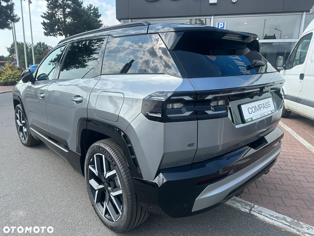 Jeep Compass 1.6 T4 PHEV First Edition FWD DCT - 4