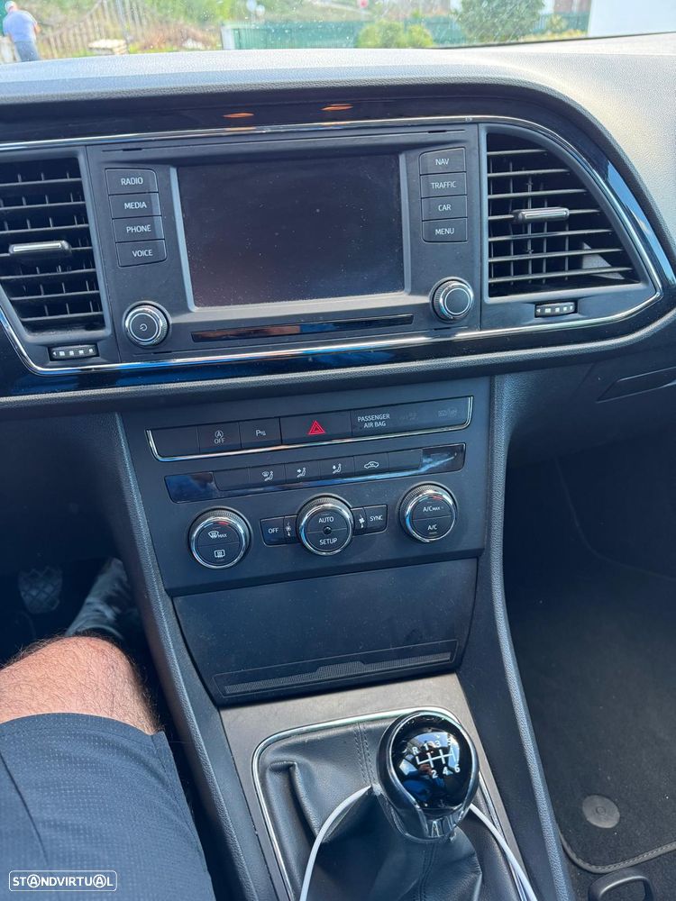 SEAT Leon SC 2.0 TDI DPF S&S Style - 6