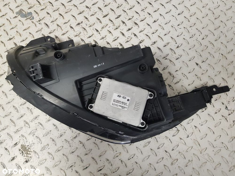 KIA STONIC LIFT 20- LAMPA PRAWA PRZEDNIA PRZÓD REFLEKTOR FULL LED EUROPA IDEALNA KOMPLETNA 92102-H8 - 11