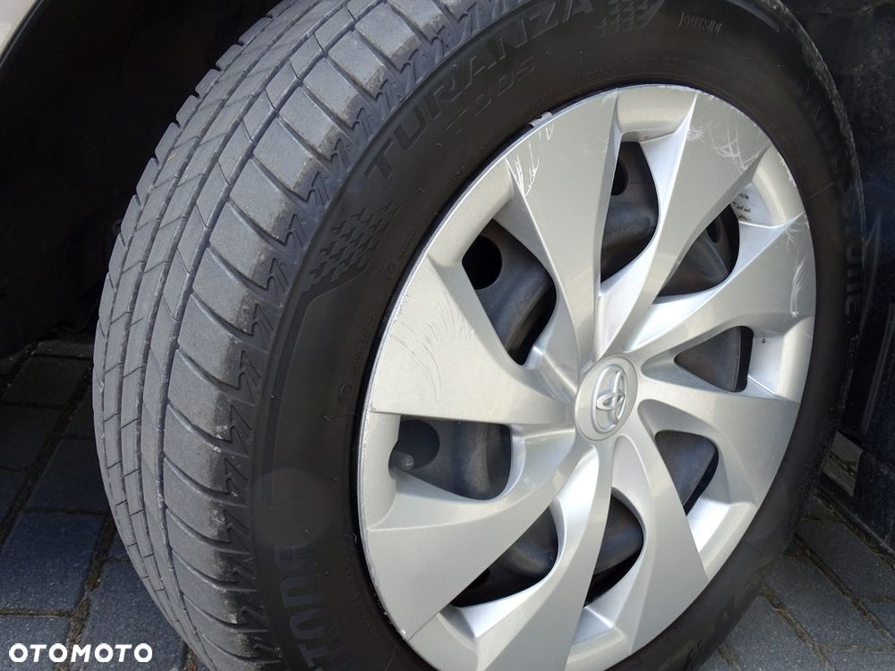Toyota Auris 1.6 Executive - 22