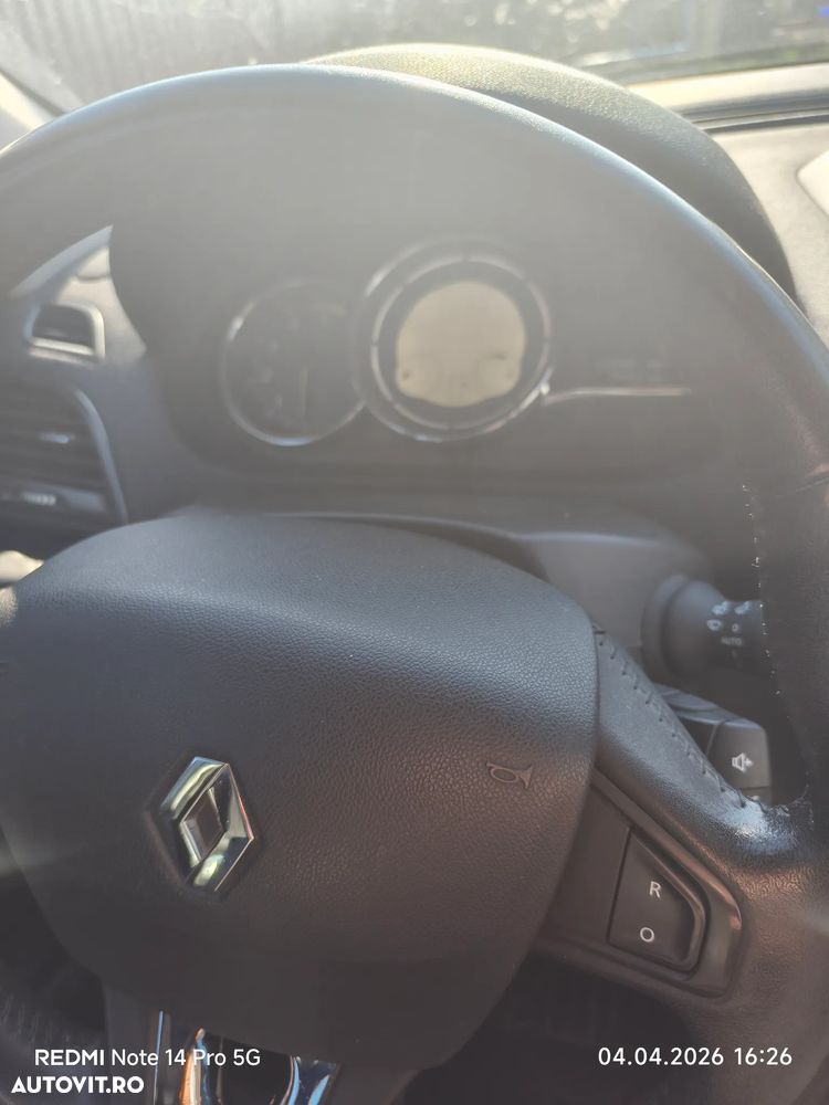 Renault Megane ENERGY dCi 110 Start & Stop Paris Business - 7