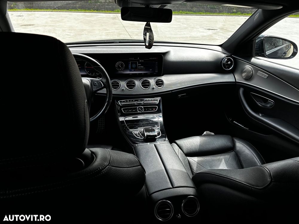 Mercedes-Benz E 220 BlueTEC 9G-TRONIC Avantgarde - 9