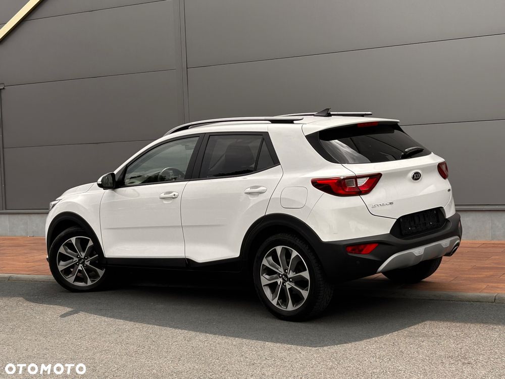 Kia Stonic - 4