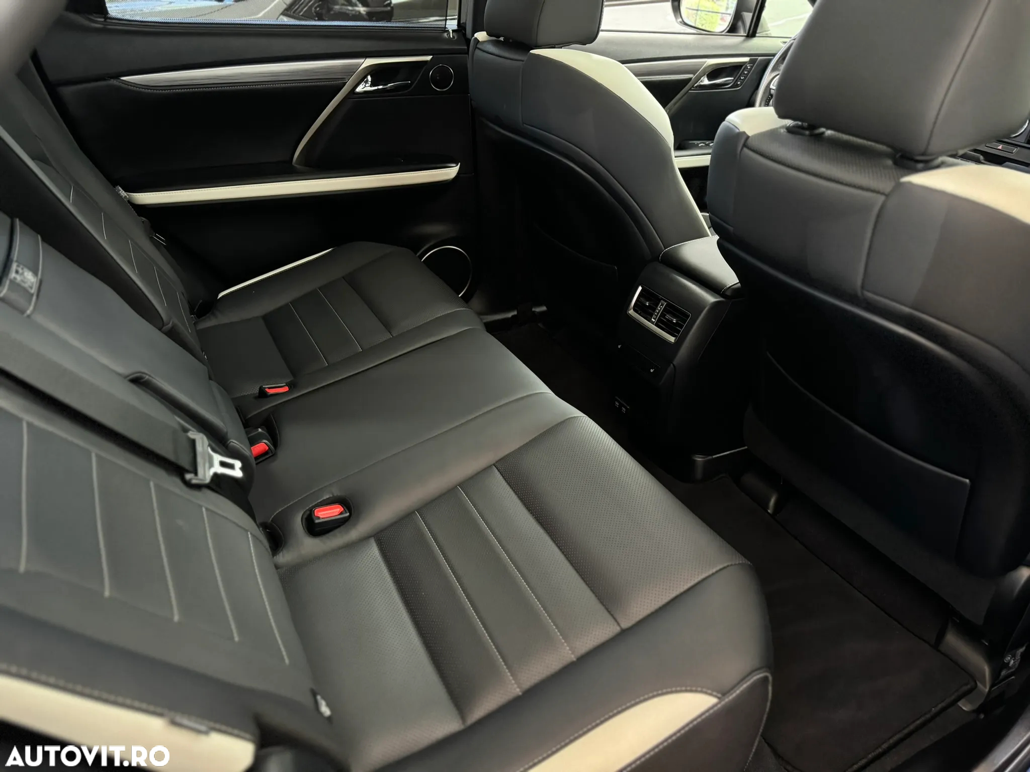 Lexus Seria RX 450h AWD F Sport Plus - 39