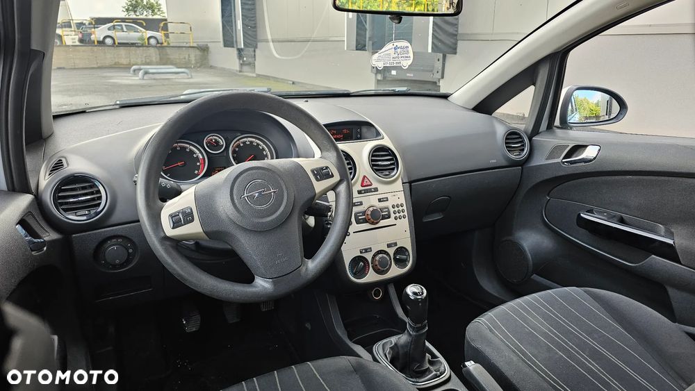 Opel Corsa 1.2 16V Enjoy - 6