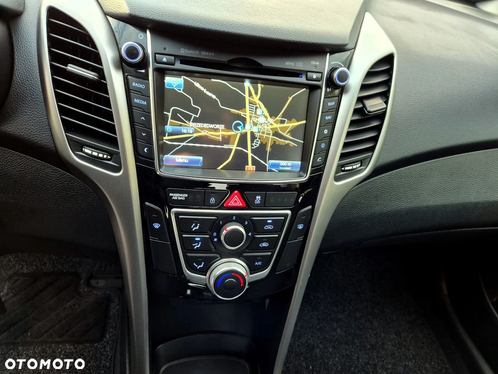 Hyundai i30 1.4 Intro Edition - 23