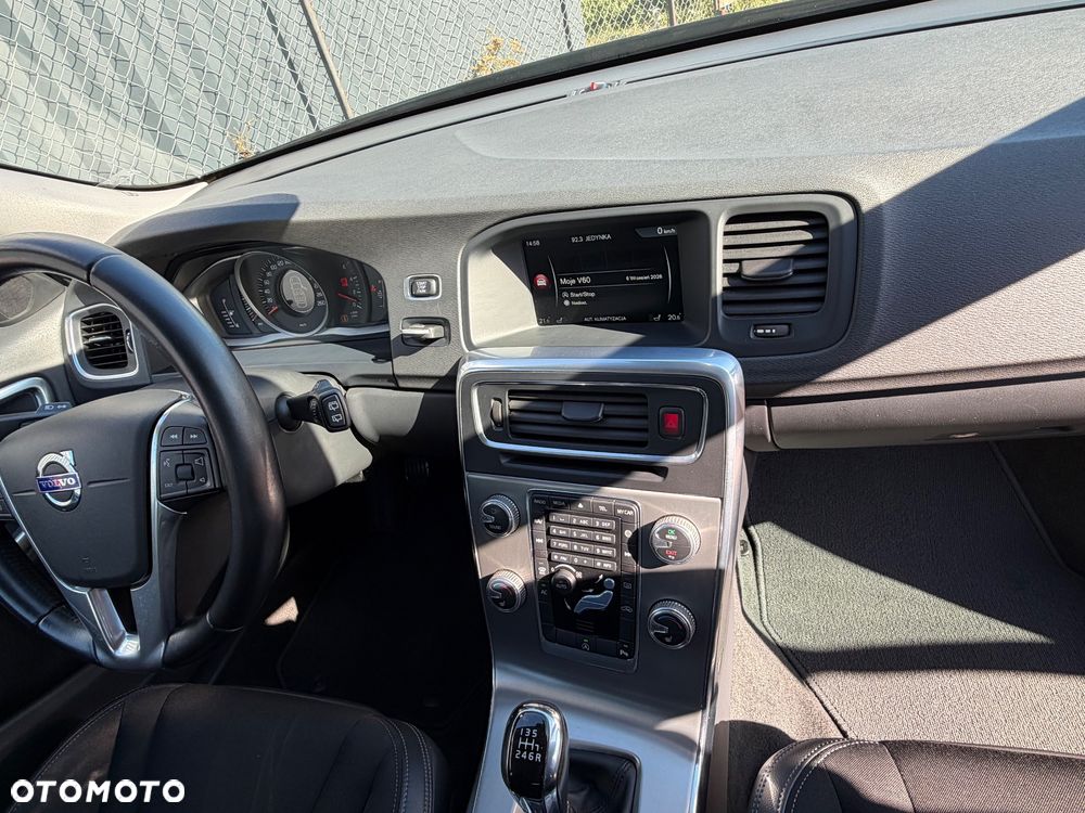 Volvo V60 D4 Drive-E Momentum - 11