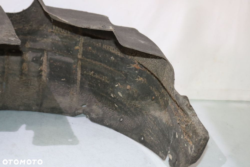 NADKOLE PRAWE TYLNE AUDI A3 8P0 - 3