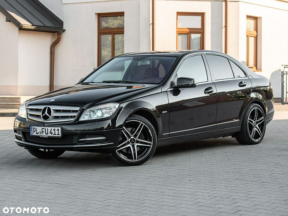 Mercedes-Benz Klasa C 350 CDI DPF 7G-TRONIC BlueEFFICIENCY Avantgarde - 11