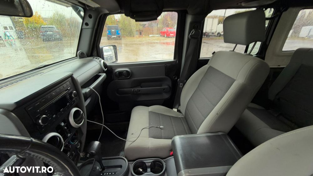Jeep Wrangler - 27
