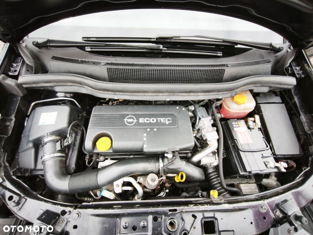Opel Zafira - 16
