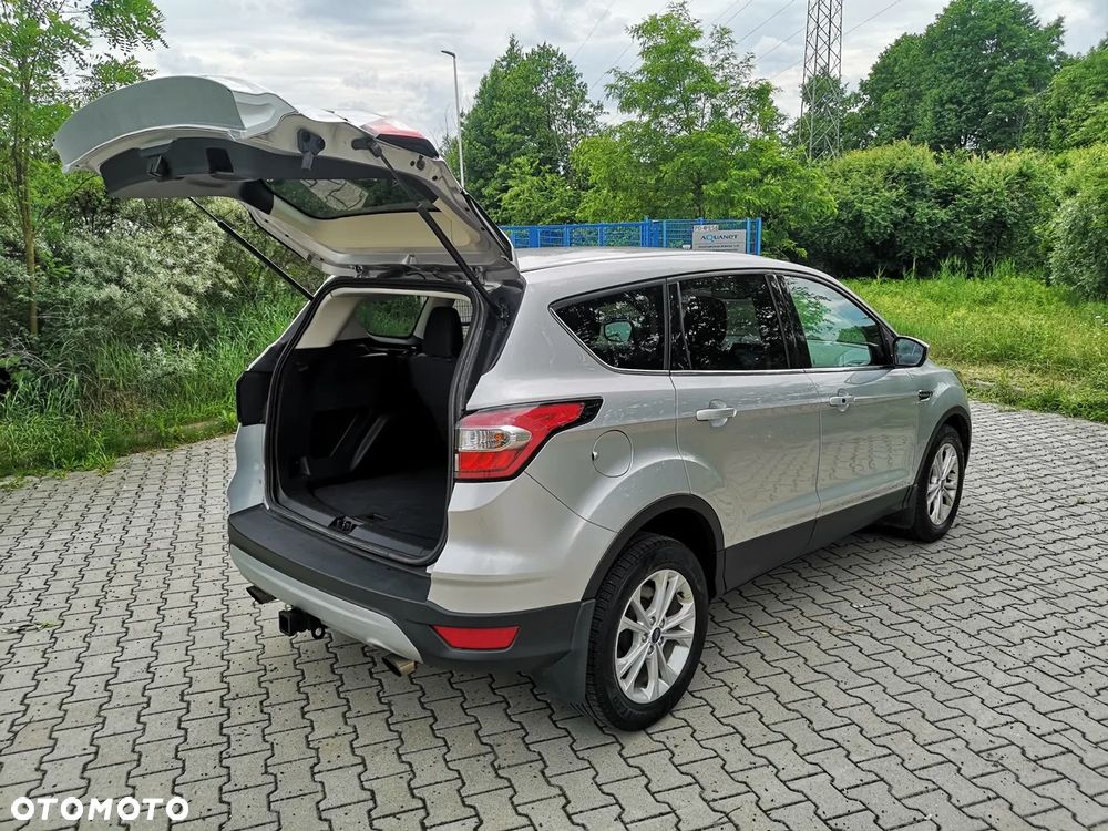Ford Kuga 1.5 EcoBoost 4WD Titanium Plus - 24