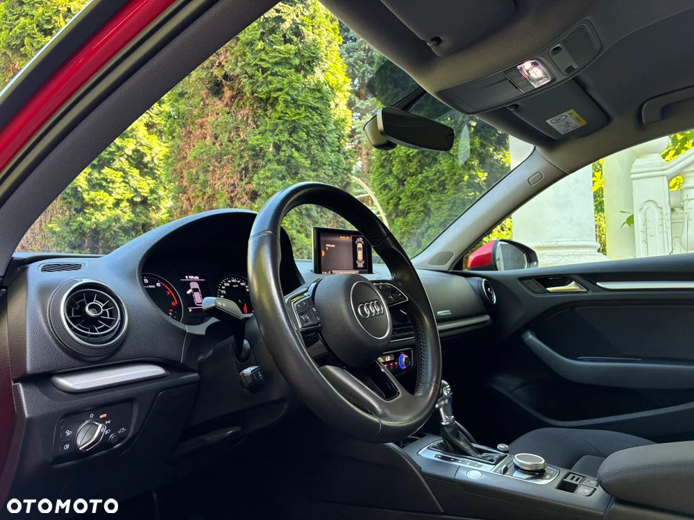 Audi A3 Sportback 35 TFSI S tronic - 17
