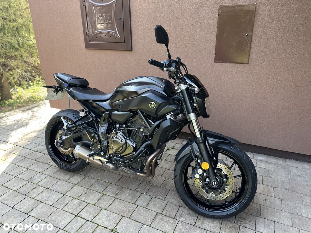 Yamaha MT - 4