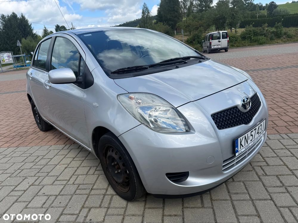 Toyota Yaris 1.0 Active - 1