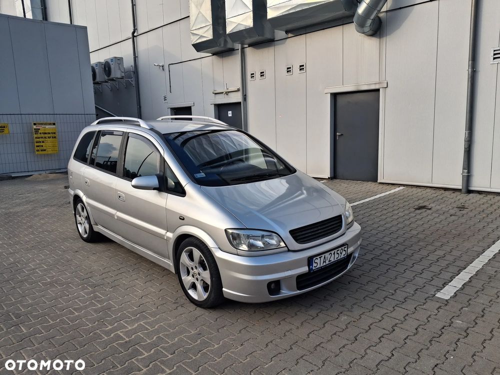 Opel Zafira 2.2 DTI Elegance - 2
