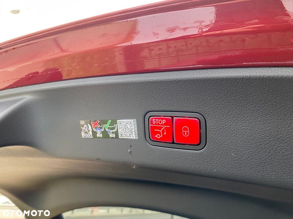 Mercedes-Benz GLC - 24