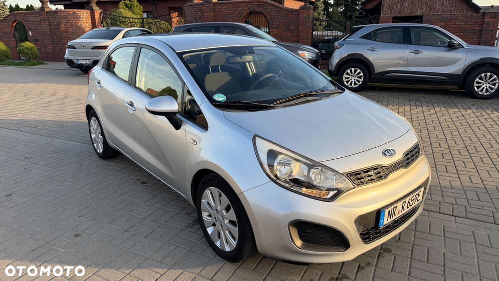 Kia Rio 1.4 Spirit - 4