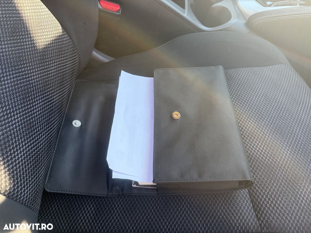 Nissan Qashqai 1.6 DCI Xtronic ACENTA - 23