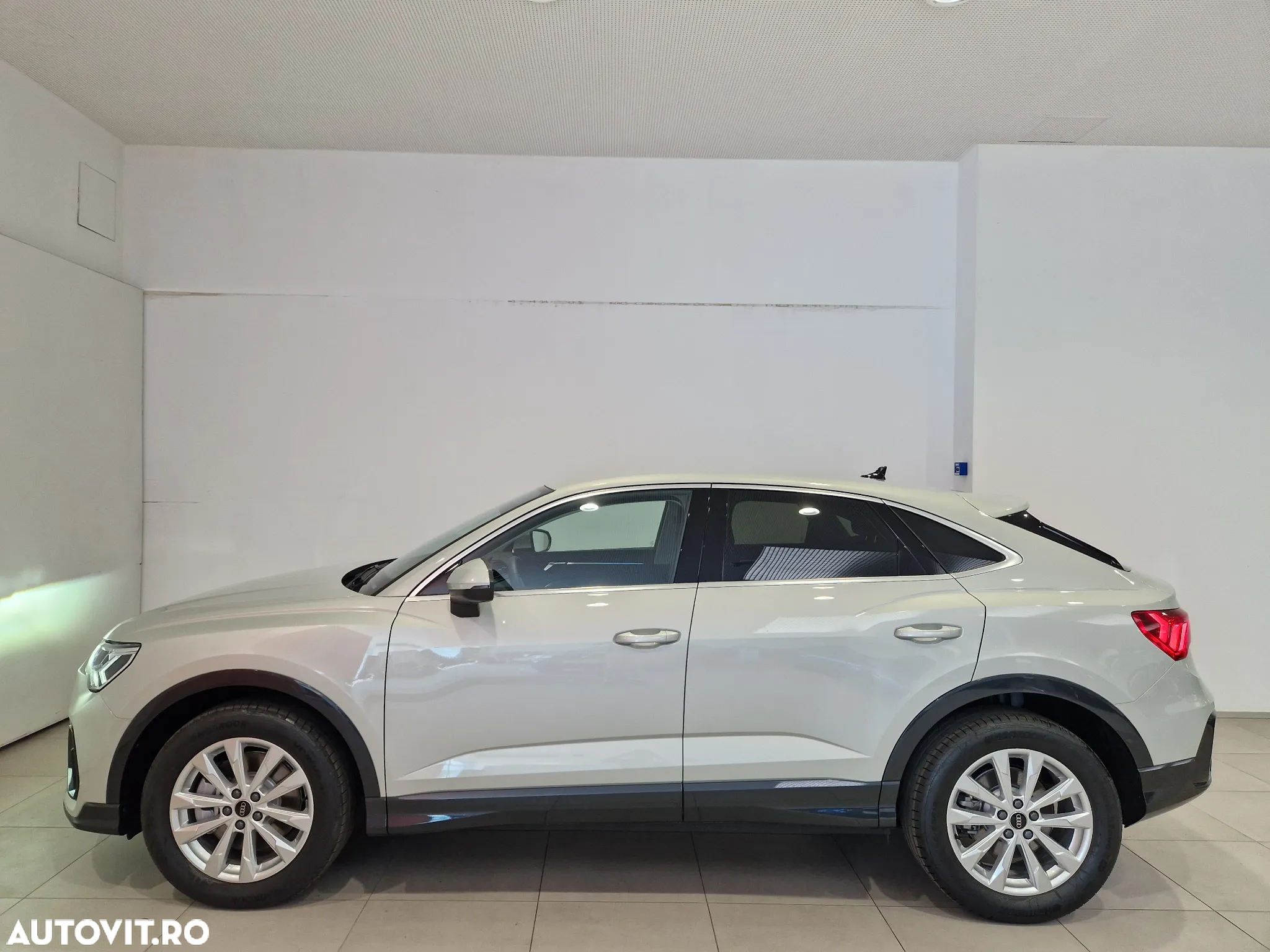 Audi Q3 2.0 40 TFSI S tronic quattro - 2